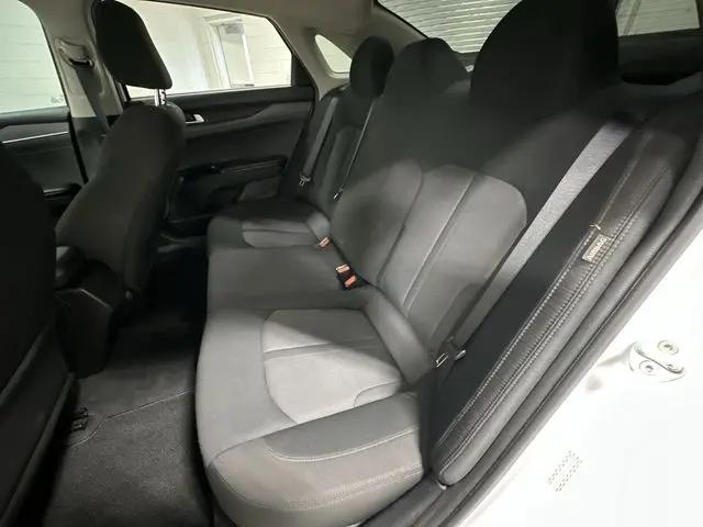 2022 Kia K5 LX