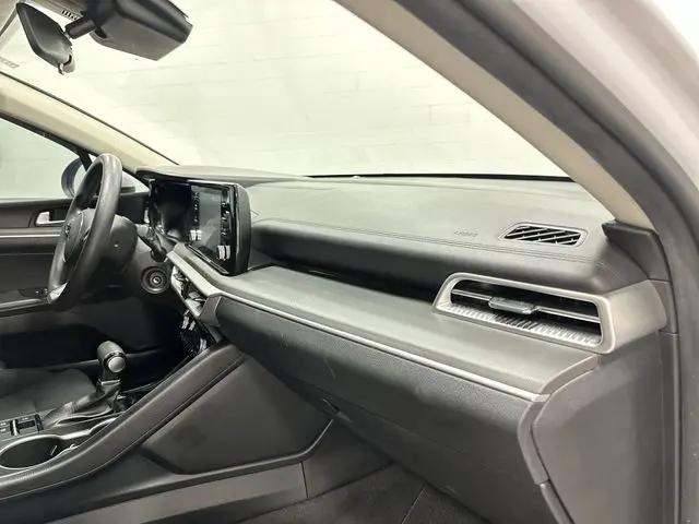 2022 Kia K5 LX