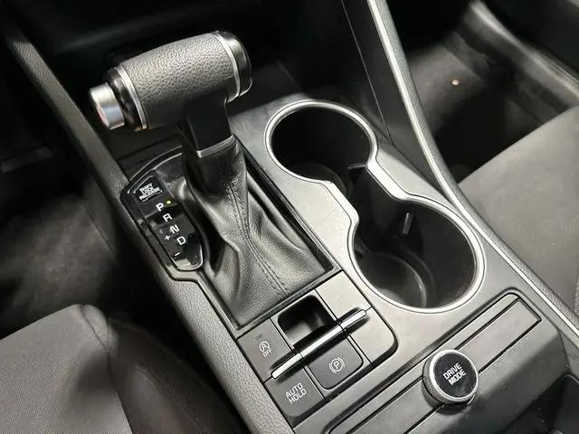 2022 Kia K5 LX