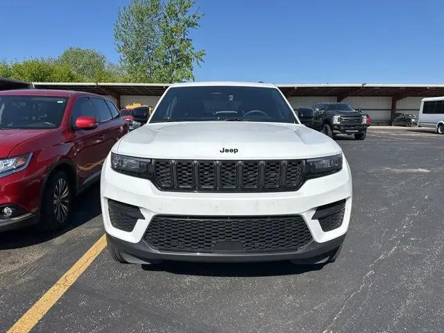 2025 Jeep Grand Cherokee Altitude 4x4