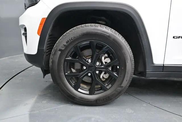 2025 Jeep Grand Cherokee Altitude 4x4