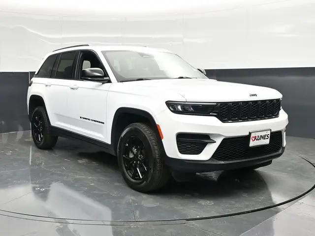 2025 Jeep Grand Cherokee Altitude 4x4