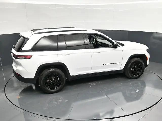 2025 Jeep Grand Cherokee Altitude 4x4