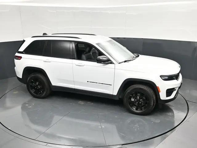 2025 Jeep Grand Cherokee Altitude 4x4