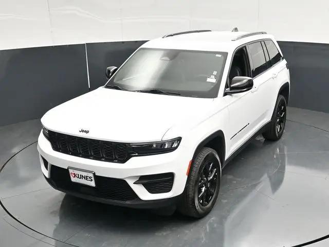 2025 Jeep Grand Cherokee Altitude 4x4