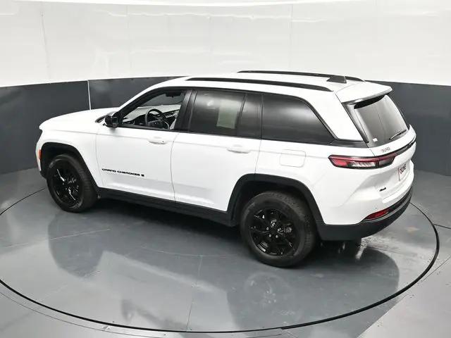 2025 Jeep Grand Cherokee Altitude 4x4