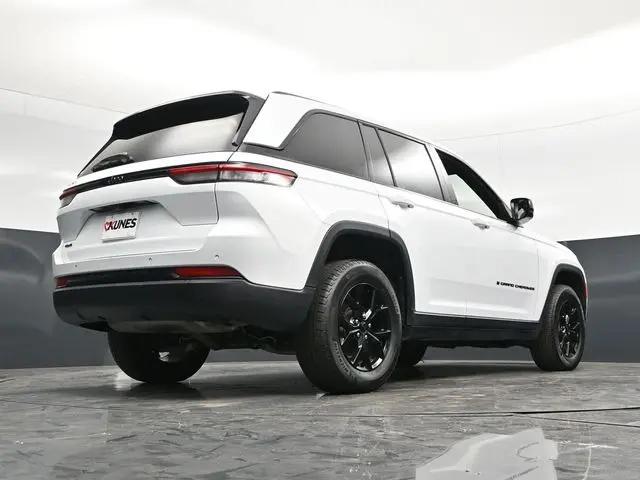 2025 Jeep Grand Cherokee Altitude 4x4