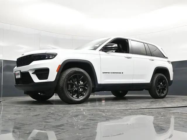 2025 Jeep Grand Cherokee Altitude 4x4