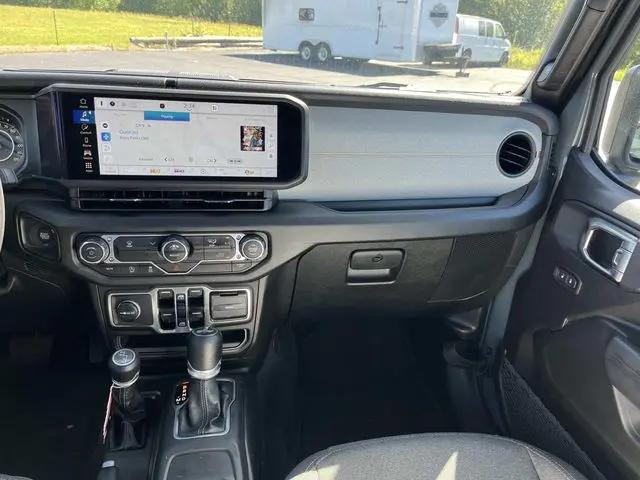 2025 Jeep Wrangler 4-Door Sport 4x4