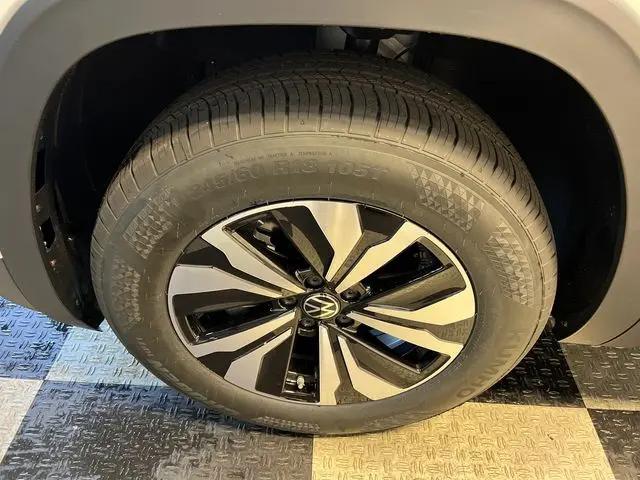 2026 Volkswagen Atlas Cross Sport SE