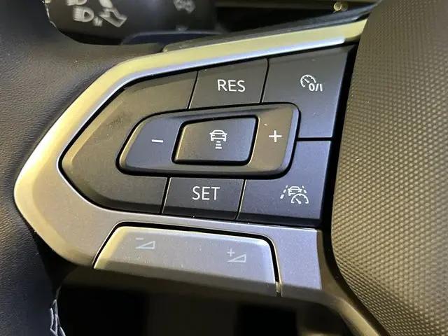 2026 Volkswagen Atlas Cross Sport SE