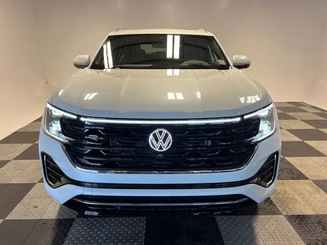 2026 Volkswagen Atlas Cross Sport SEL Premium R-Line