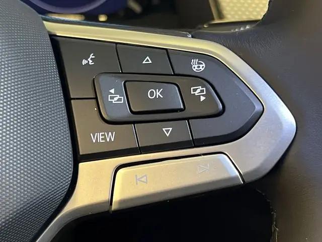 2026 Volkswagen Atlas Cross Sport SEL Premium R-Line