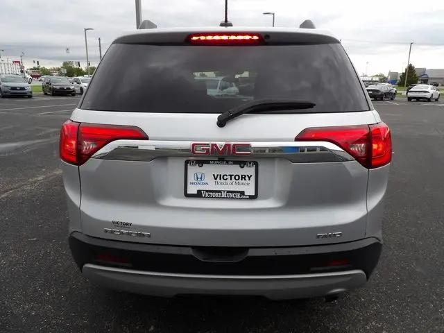 2017 GMC Acadia SLE-2