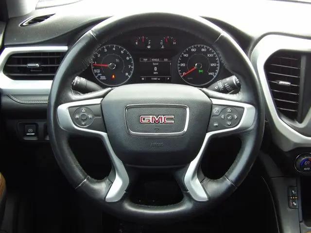 2017 GMC Acadia SLE-2
