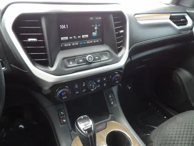 2017 GMC Acadia SLE-2