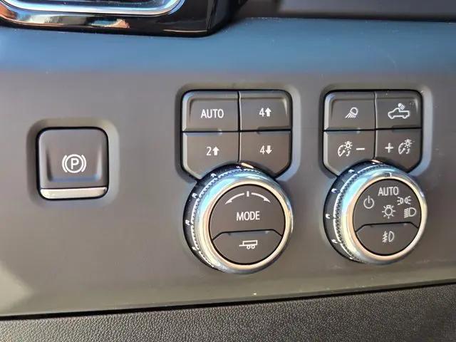 2026 GMC Sierra 3500HD Crew Cab, Long Bed, Denali Ultimate, 4WD