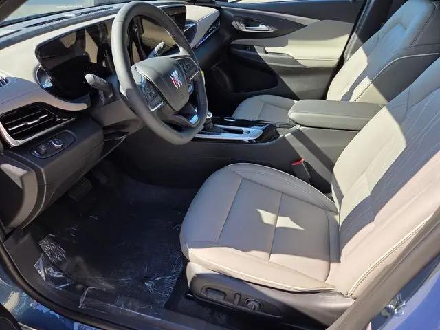 2026 Buick NV Avenir FWD