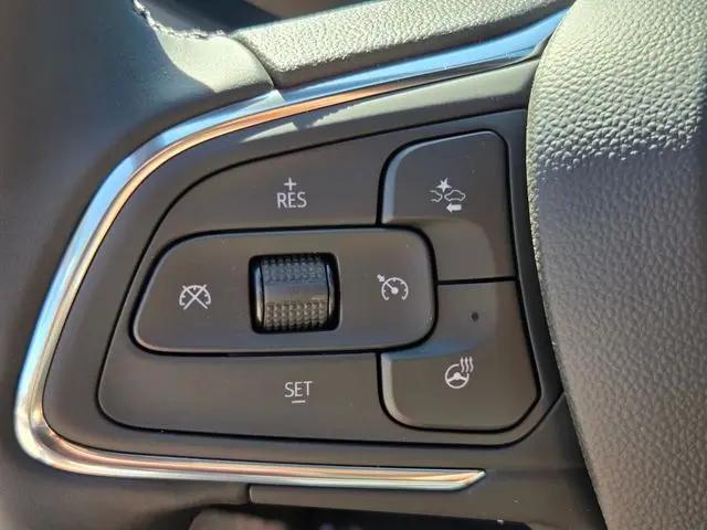 2026 Buick NV Avenir FWD