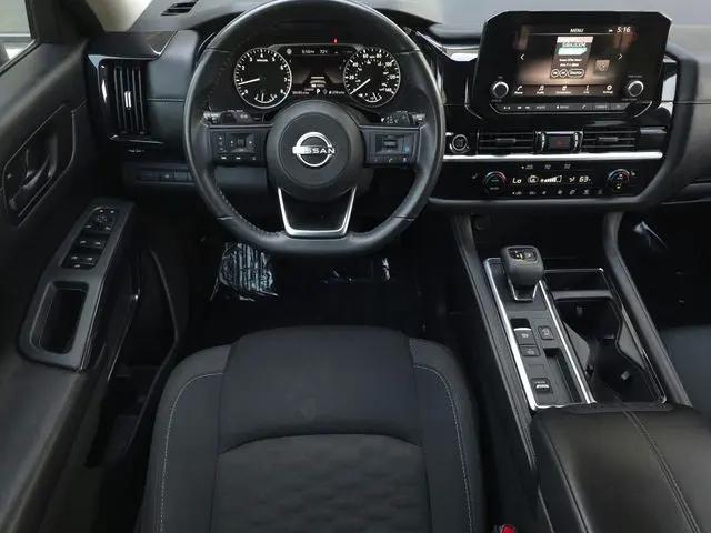 2024 Nissan Pathfinder SV FWD