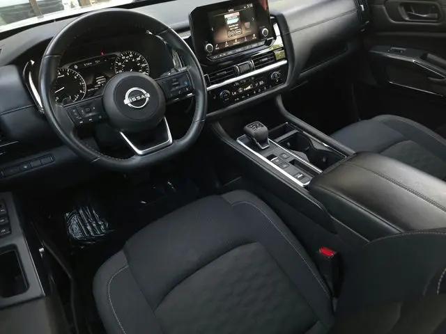 2024 Nissan Pathfinder SV FWD