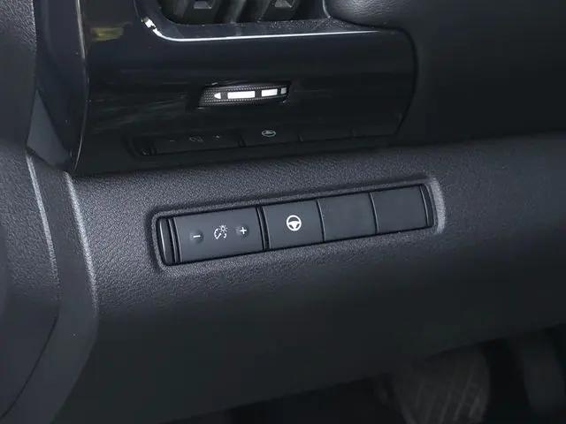 2024 Nissan Pathfinder SV FWD