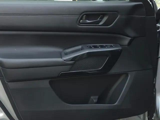 2024 Nissan Pathfinder SV FWD