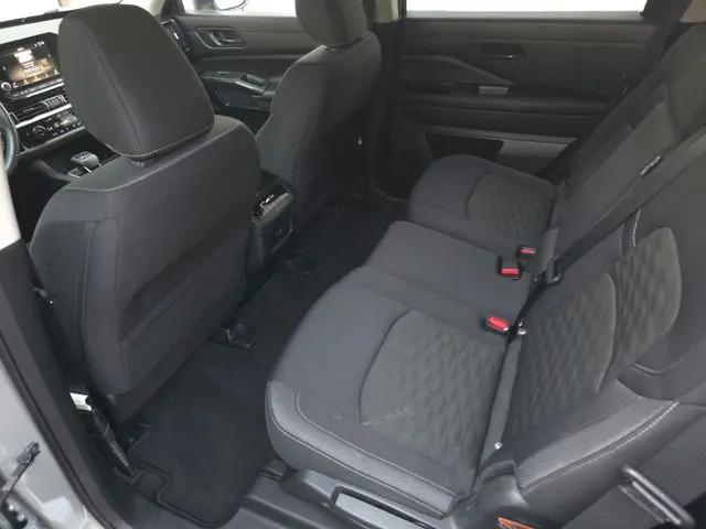 2024 Nissan Pathfinder SV FWD