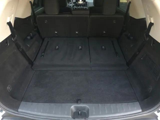2024 Nissan Pathfinder SV FWD