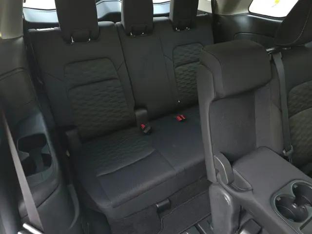 2024 Nissan Pathfinder SV FWD