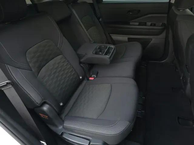 2024 Nissan Pathfinder SV FWD
