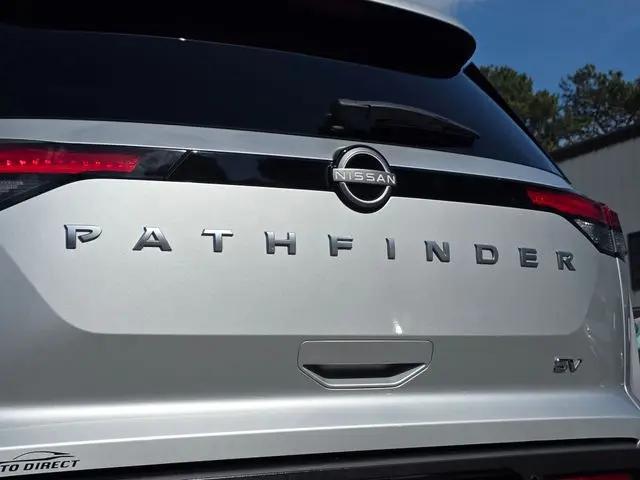 2024 Nissan Pathfinder SV FWD