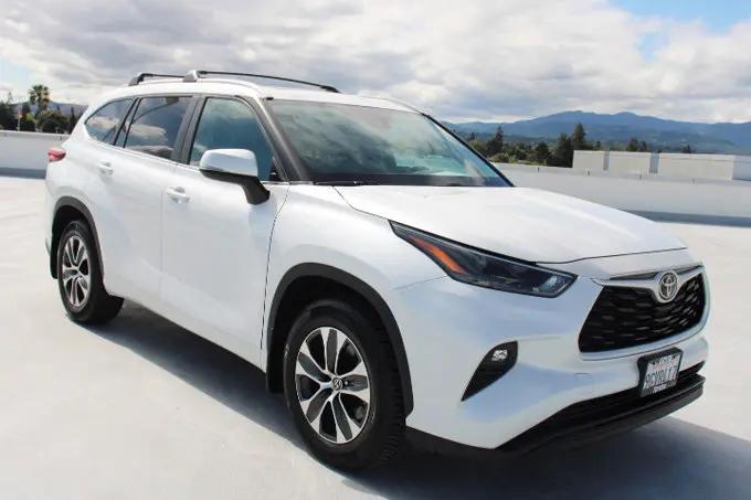 2023 Toyota Highlander XLE