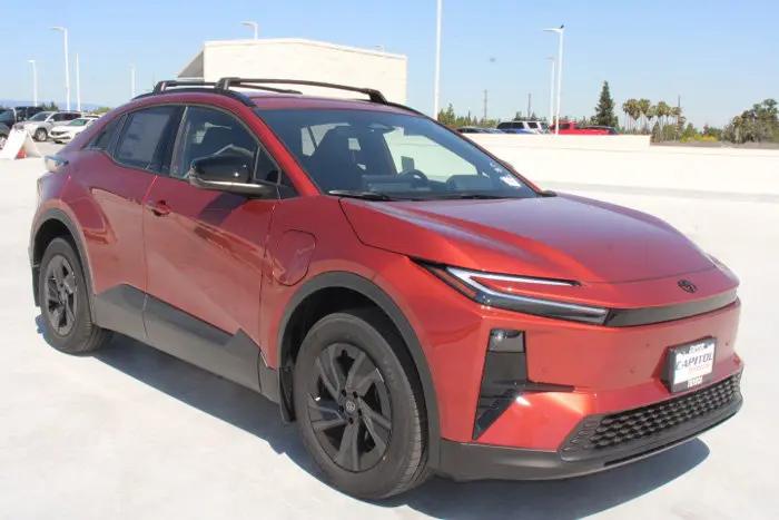 2026 Toyota C-HR SE