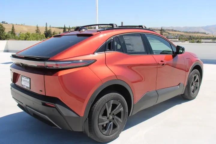 2026 Toyota C-HR SE