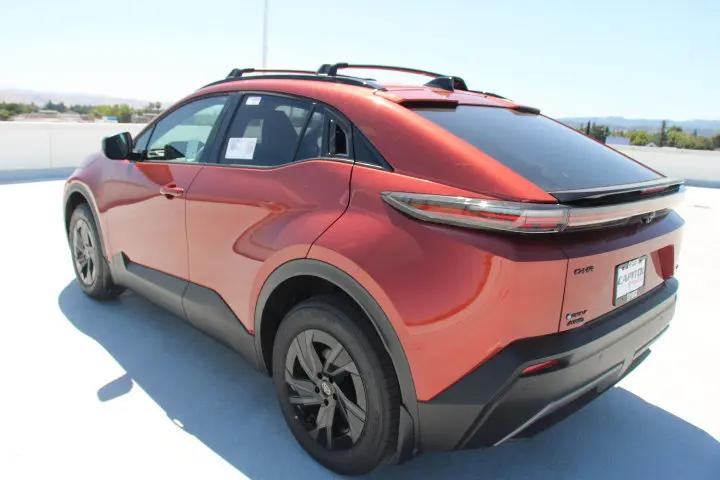 2026 Toyota C-HR SE