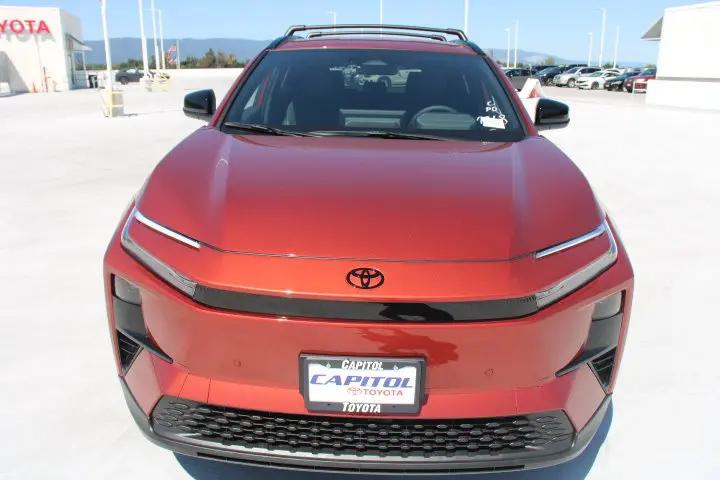 2026 Toyota C-HR SE