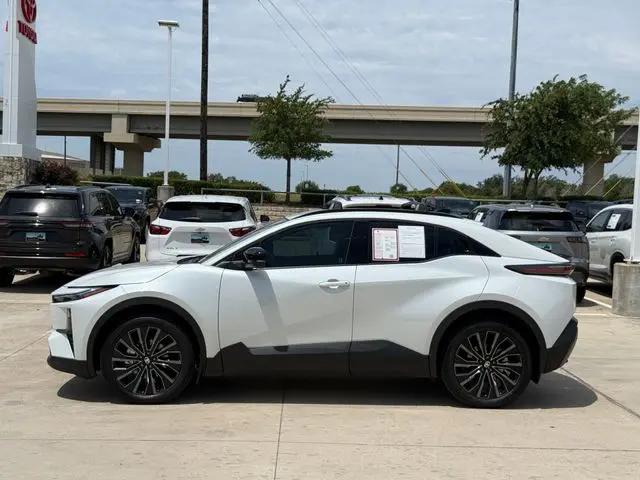 2026 Toyota C-HR XSE
