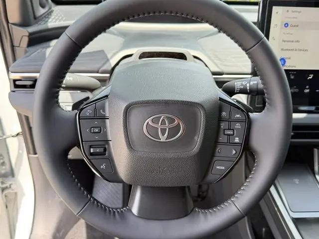2026 Toyota C-HR XSE