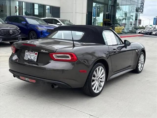 2017 Fiat 124 Spider Lusso