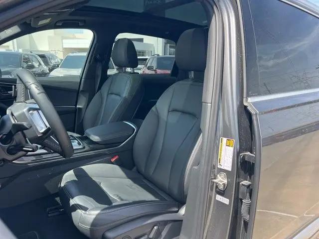 2025 Audi Q7 Premium Plus 55 TFSI quattro Tiptronic