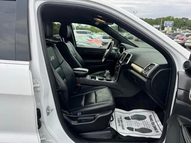 2018 Jeep Grand Cherokee Laredo 4x2