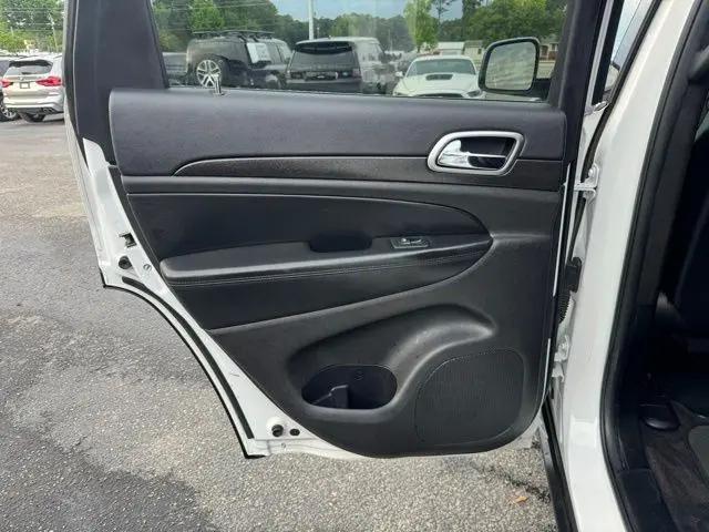 2018 Jeep Grand Cherokee Laredo 4x2