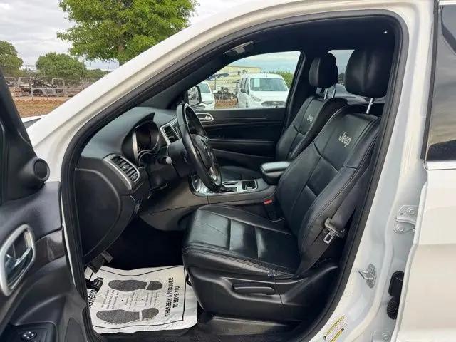 2018 Jeep Grand Cherokee Laredo 4x2