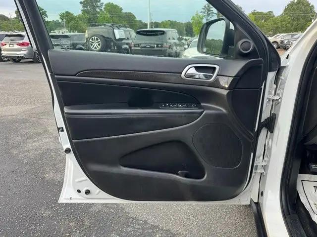 2018 Jeep Grand Cherokee Laredo 4x2