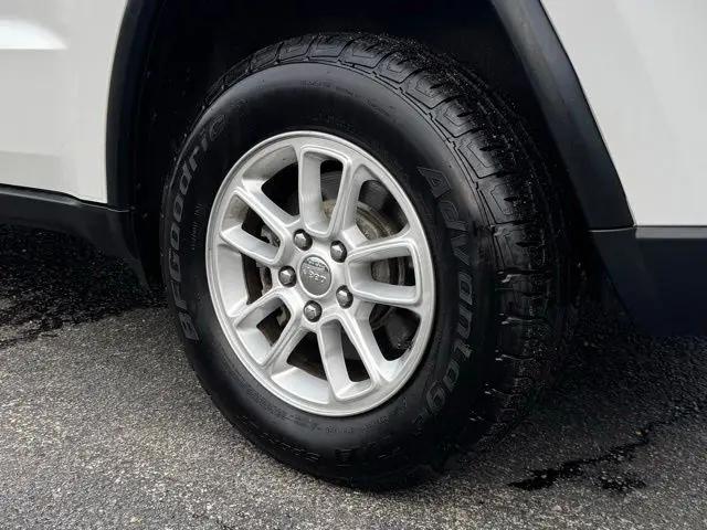 2018 Jeep Grand Cherokee Laredo 4x2