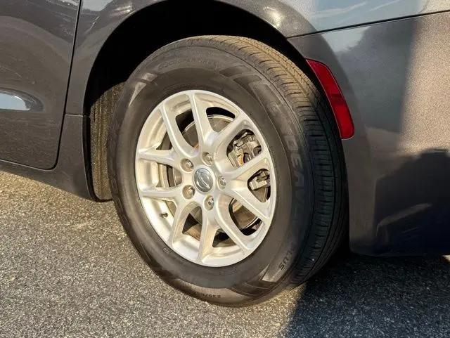 2017 Chrysler Pacifica Touring