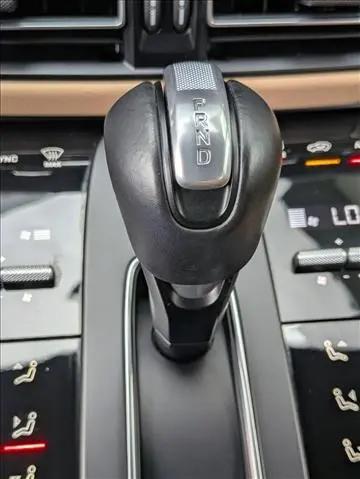 2023 Porsche Macan T
