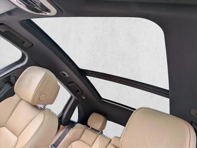 2023 Porsche Macan T