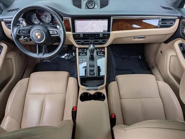 2023 Porsche Macan T